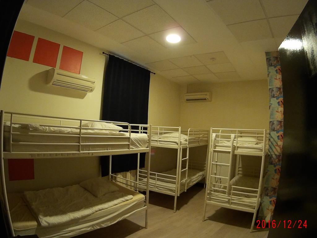 Hostels Meetingpoint Madrid Exterior foto