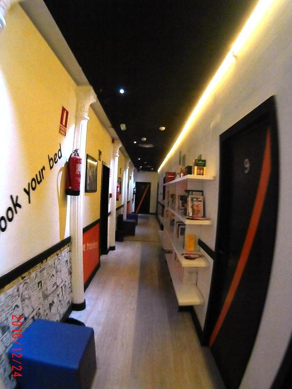 Hostels Meetingpoint Madrid Exterior foto