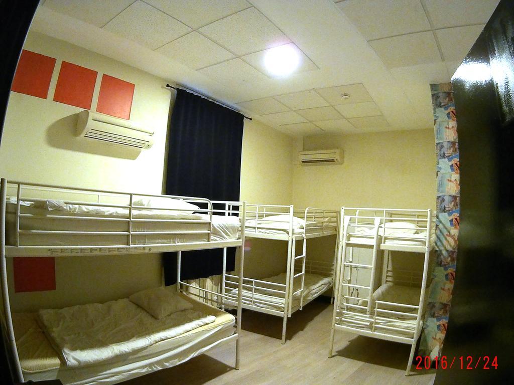 Hostels Meetingpoint Madrid Exterior foto