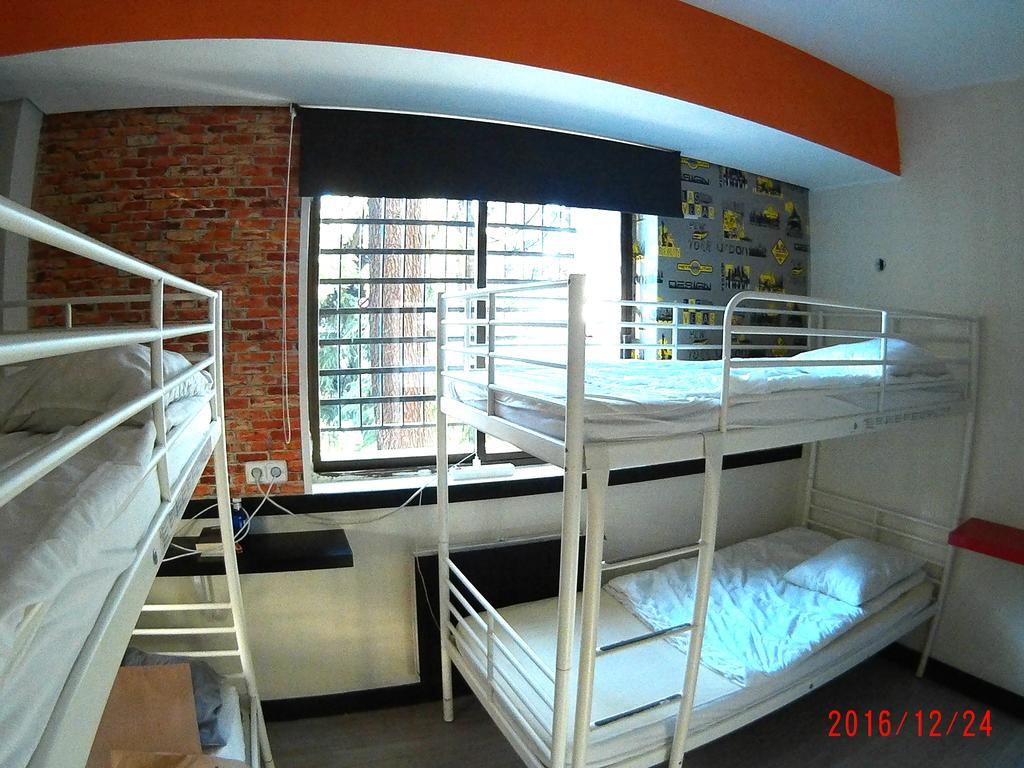 Hostels Meetingpoint Madrid Exterior foto