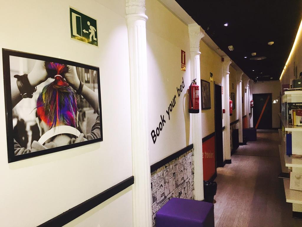 Hostels Meetingpoint Madrid Exterior foto