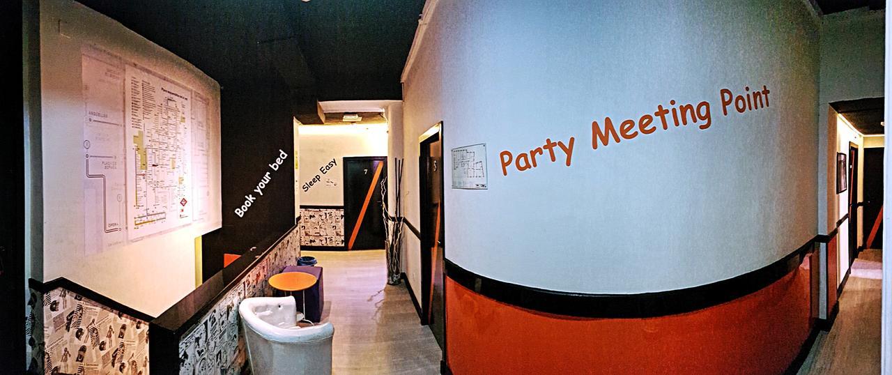 Hostels Meetingpoint Madrid Exterior foto
