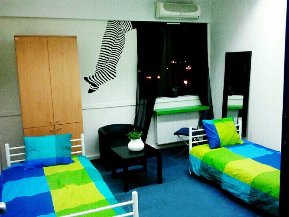 Hostels Meetingpoint Madrid Exterior foto